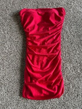 Sherri Hill Red Strapless Studded Mini Dress